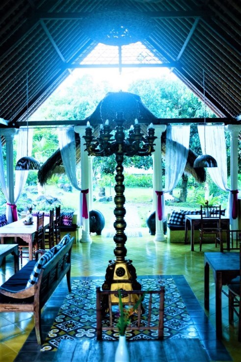 Bali-riverside-restaurant-Bali-riverside-jungle-wedding-venue-Bali-forest-wedding-venue-Bali-Moon-Wedding