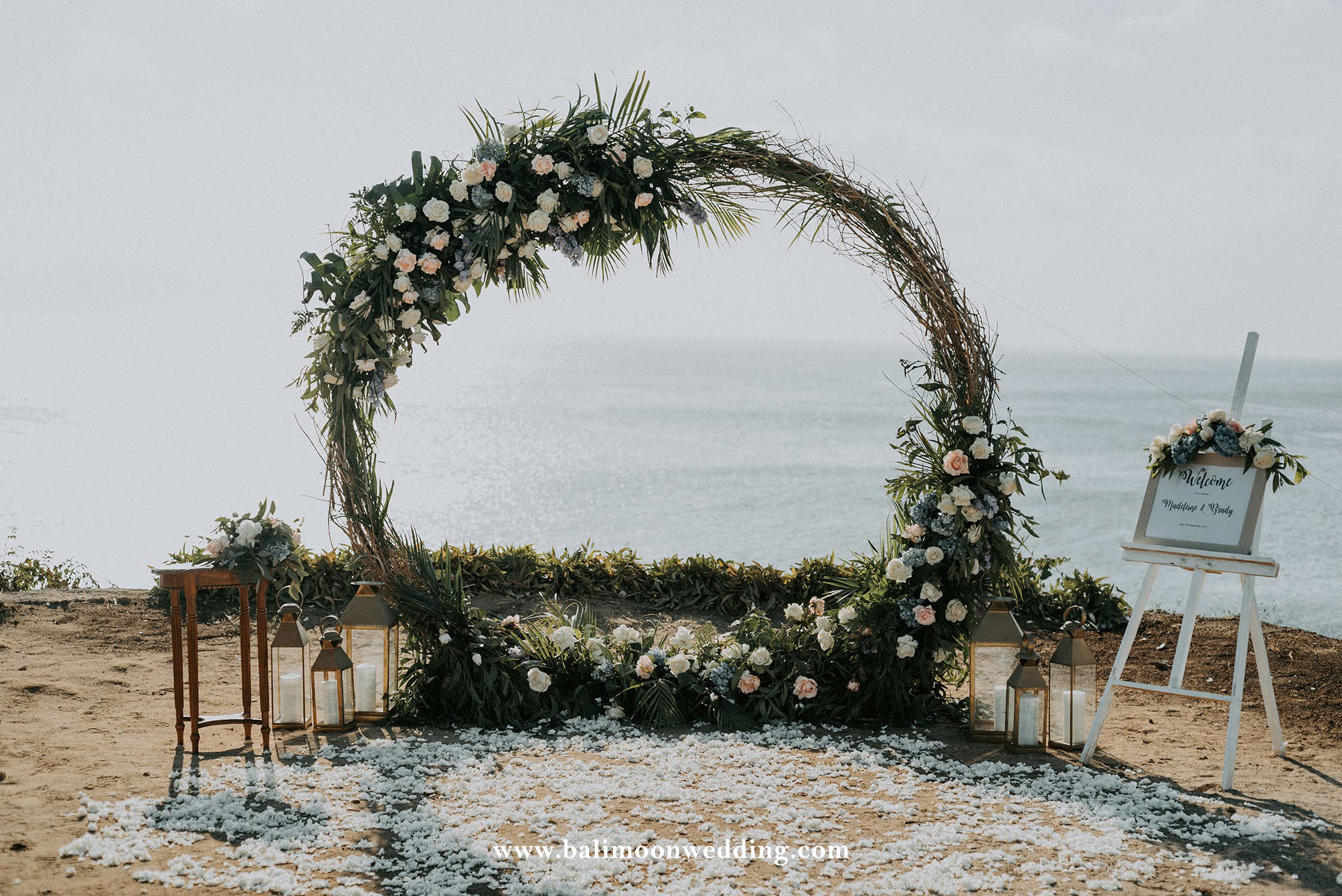 BALI-MOON-WEDDING-MADELEINE-BRADY-7